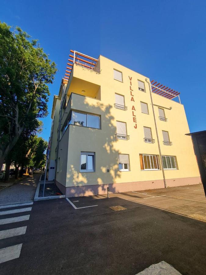 Leon Apartman Zengg Kültér fotó