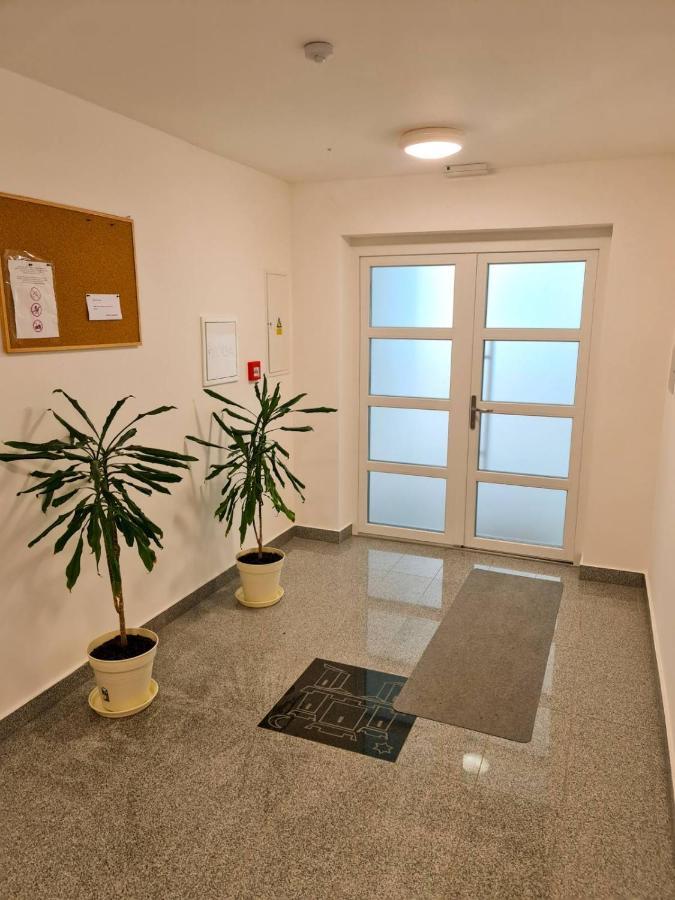 Leon Apartman Zengg Kültér fotó